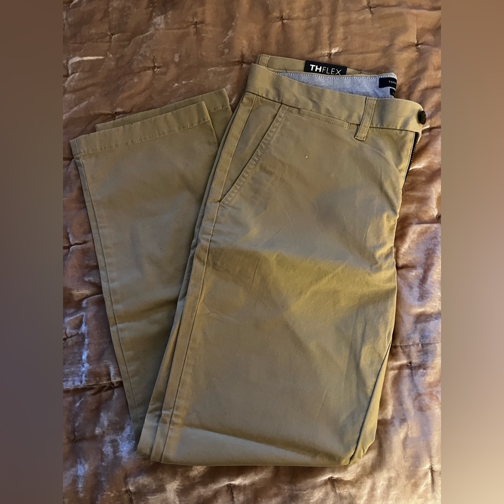 Tommy Hilfiger pants - Picture 3 of 5